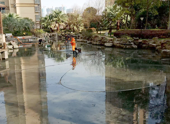 奉化景观池淤泥清理