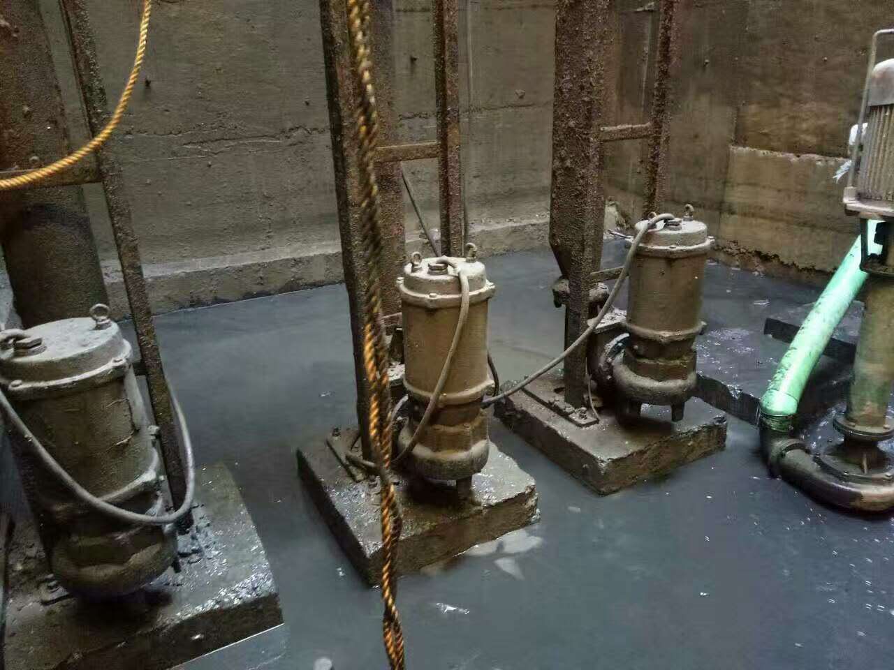 奉化污水池清理